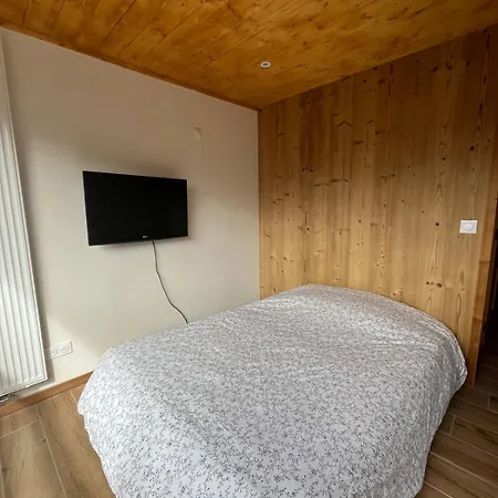Au Centre Des Carroz Apartment